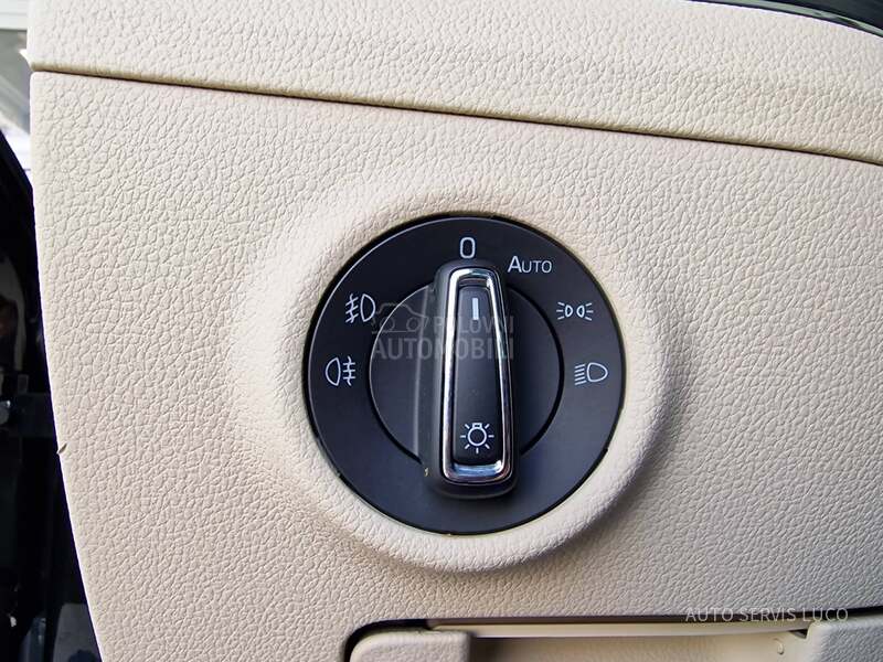Škoda Superb 2.0 TDI DSG STYLE