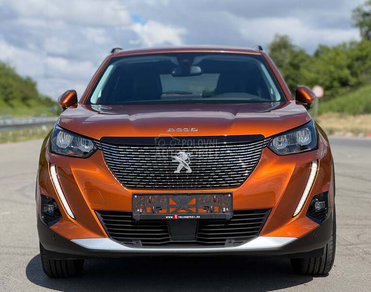 Peugeot 2008 Allure/LED/105k k.m.