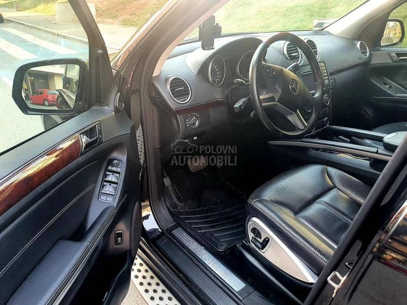 Mercedes Benz GL 420 PREMIUM SEGMENT