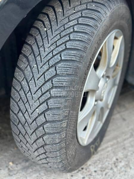 Mazda 3 2011. god. -  kompletan auto u delovima