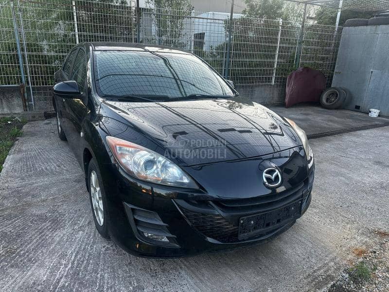 Mazda 3 2011. god. -  kompletan auto u delovima