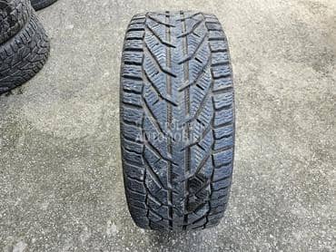 Tigar 235/40 R18 Zimska