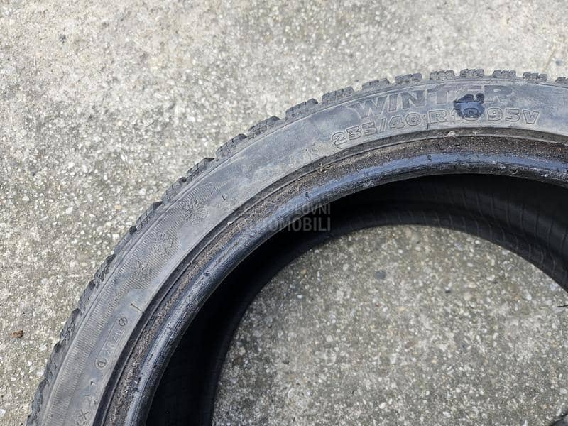 Tigar 235/40 R18 Zimska