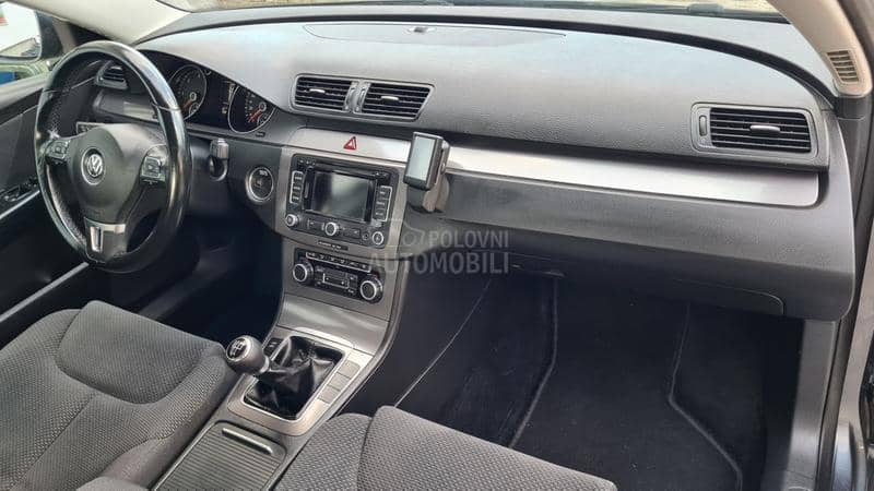 Volkswagen Passat B6 1.6TDI  BLUEMOTION