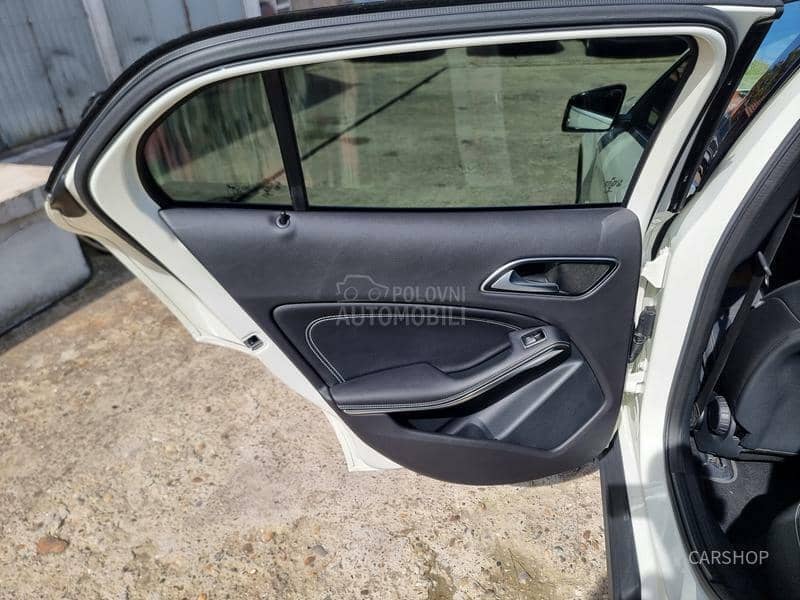 Mercedes Benz GLA 200 4MATIC