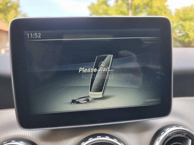 Mercedes Benz GLA 200 4MATIC