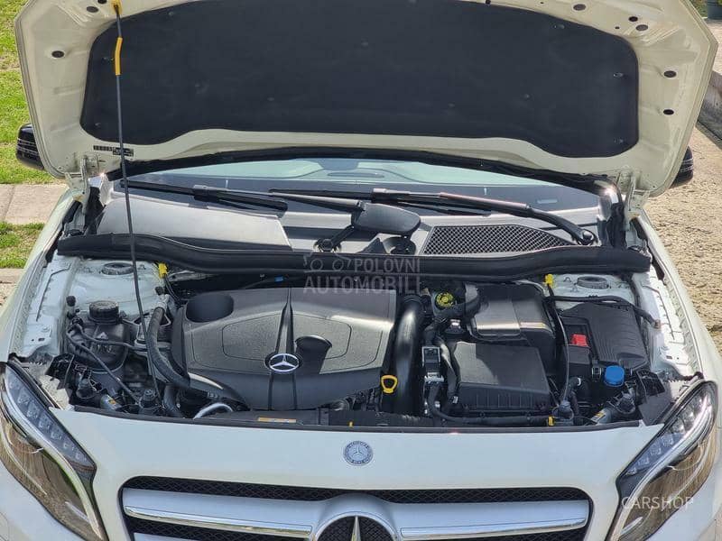 Mercedes Benz GLA 200 4MATIC