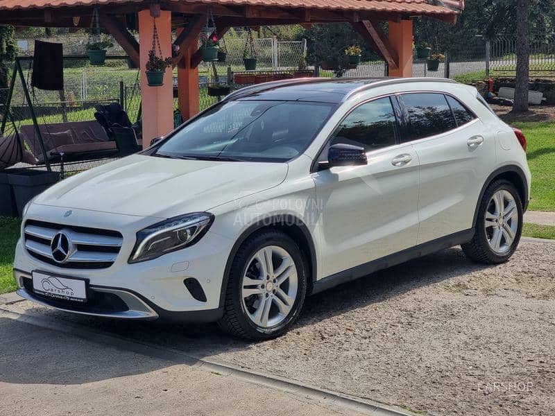 Mercedes Benz GLA 200 4MATIC