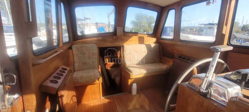 Nautitech jedrilica NAUTICAT 33
