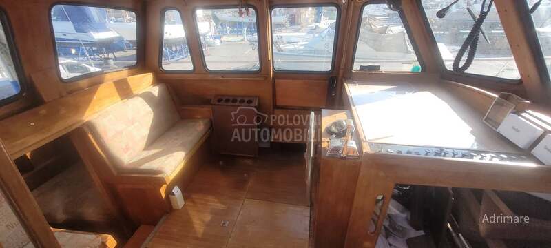 Nautitech jedrilica NAUTICAT 33