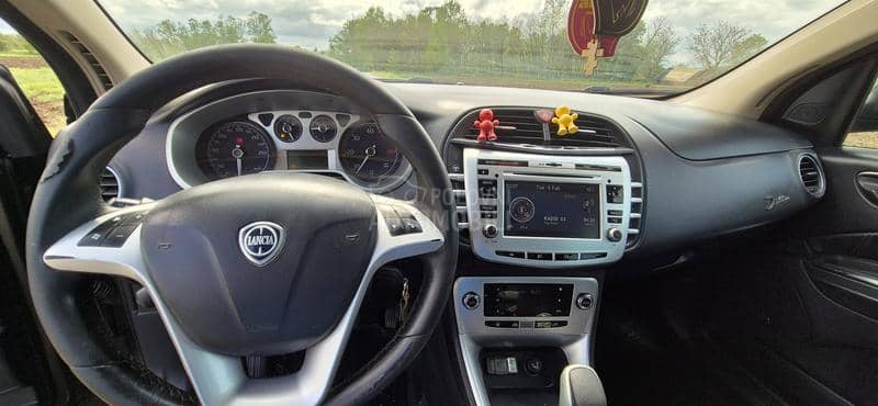 Lancia Delta 2.0mjt