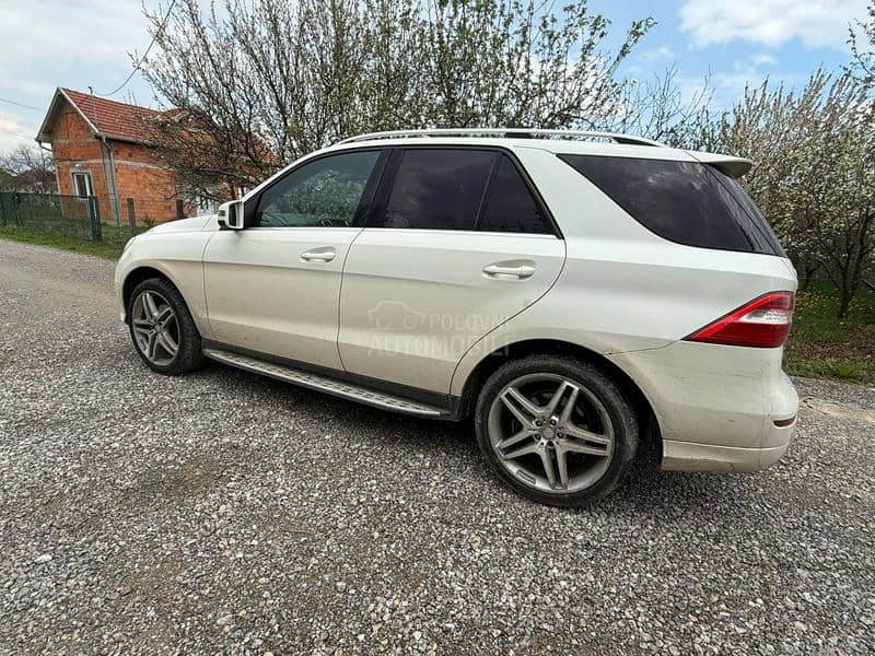 Mercedes Benz ML Klasa 2014. god. -  kompletan auto u delovima