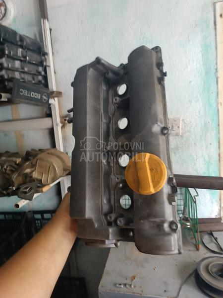 Poklopac ventila za 1.8 16v