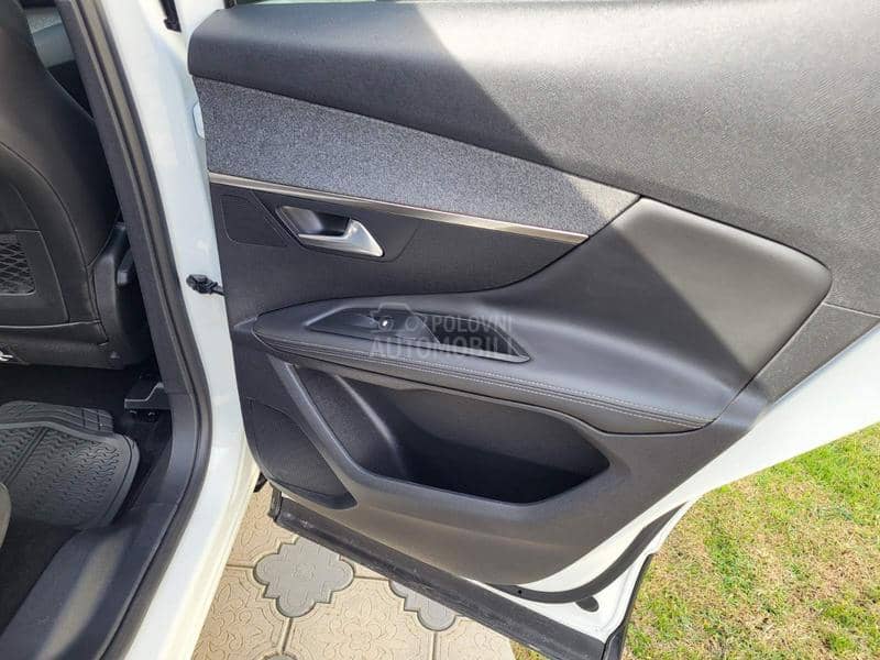 Peugeot 3008 2.0 BlueHDI