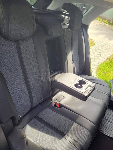 Peugeot 3008 2.0 BlueHDI