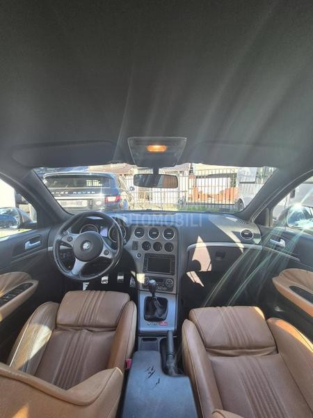 Alfa Romeo 159 