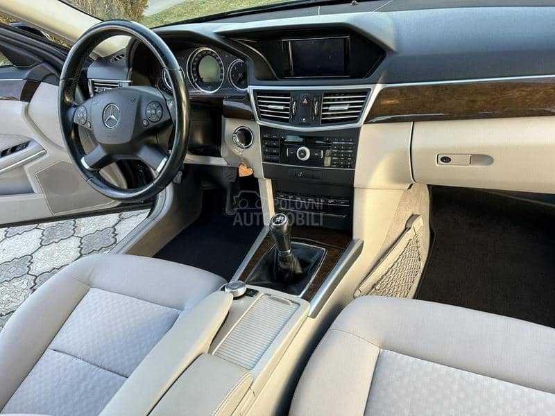 Mercedes Benz E 220 2.2 CDI