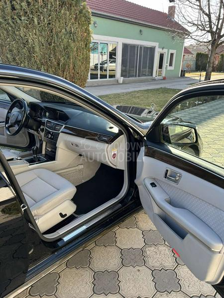 Mercedes Benz E 220 2.2 CDI