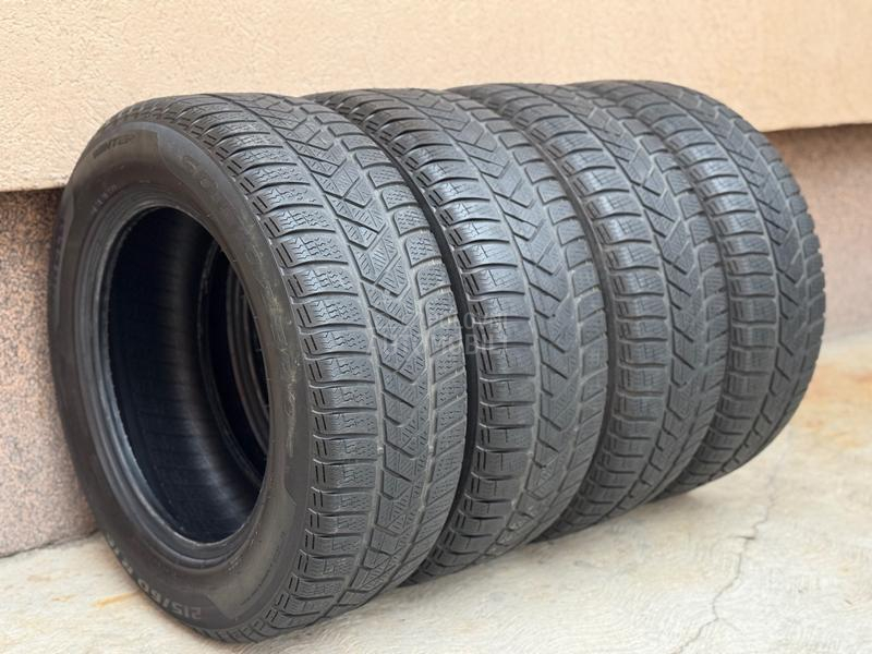 Pirelli 215/60 R16 Zimska
