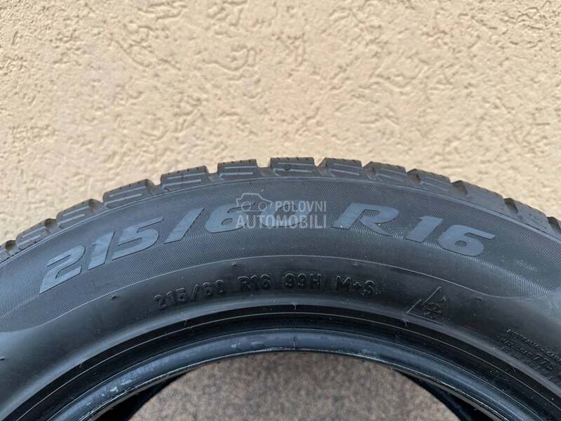 Pirelli 215/60 R16 Zimska