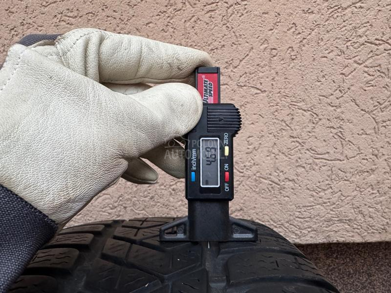 Pirelli 215/60 R16 Zimska