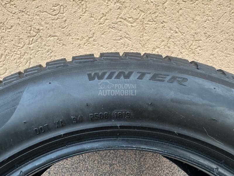Pirelli 215/60 R16 Zimska