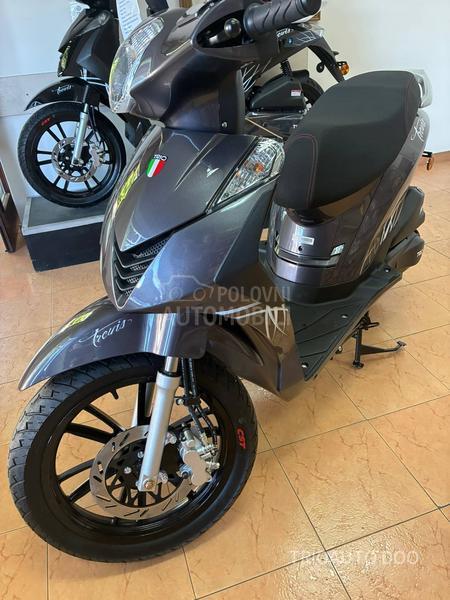Trio Trevis 125  R16/EFI+KOFER
