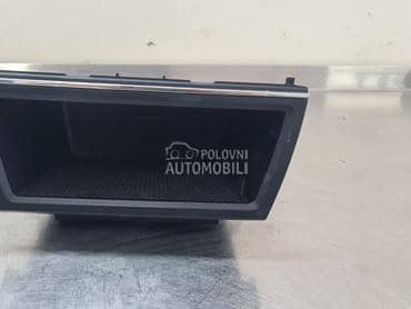 Pregrada za Seat Leon