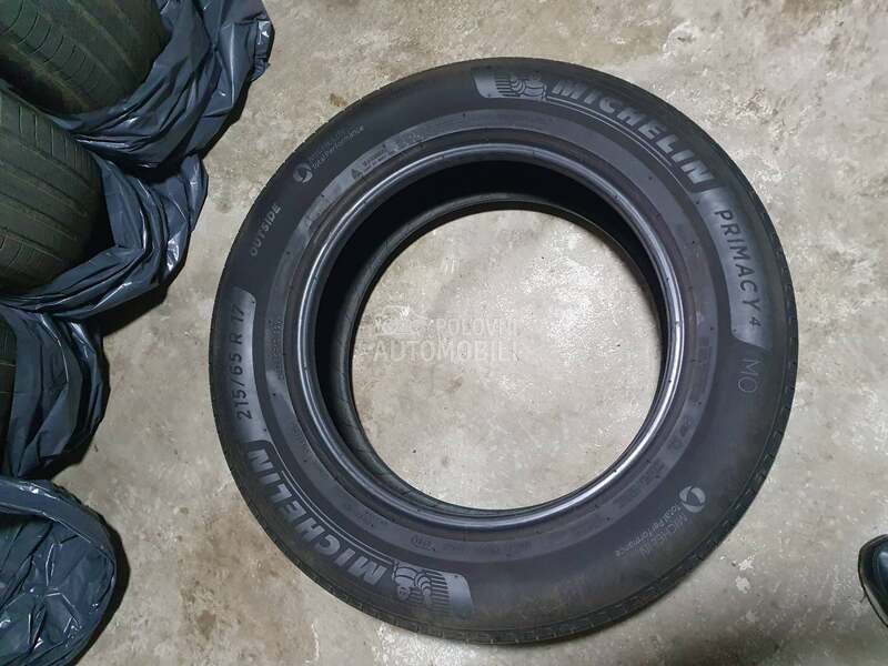 Michelin 215/65 R17 Letnja