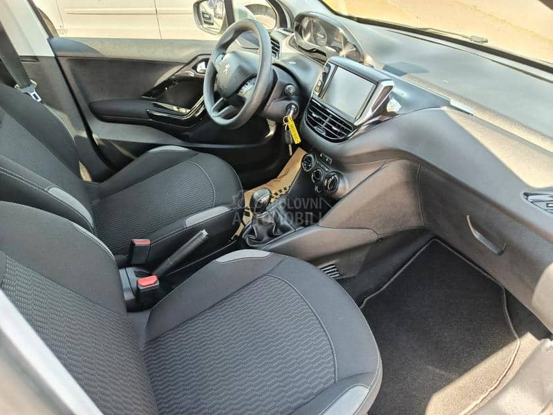 Peugeot 208 1.2ben