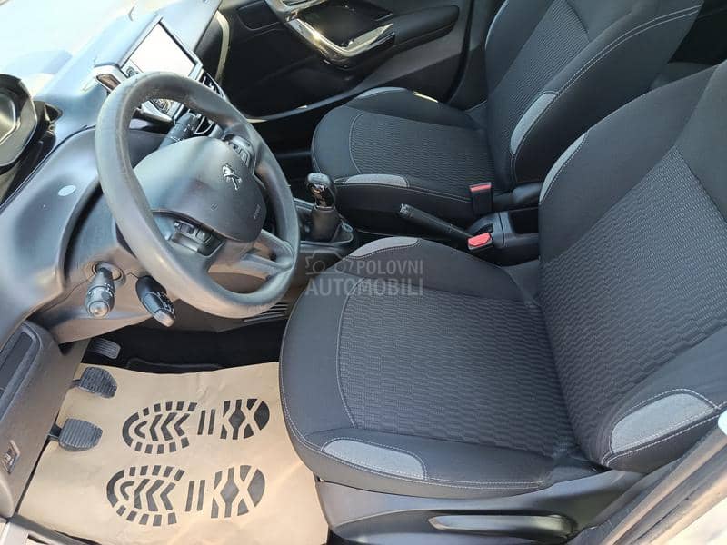 Peugeot 208 1.2ben