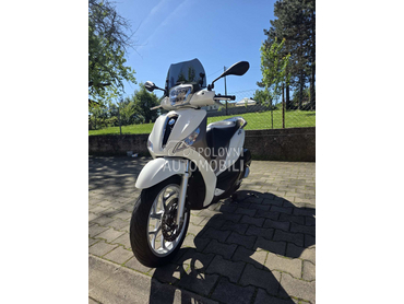 Piaggio Medley 125