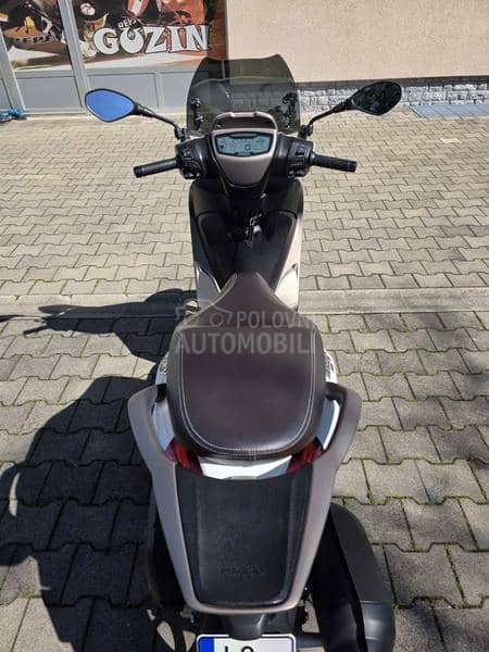 Piaggio Medley 125