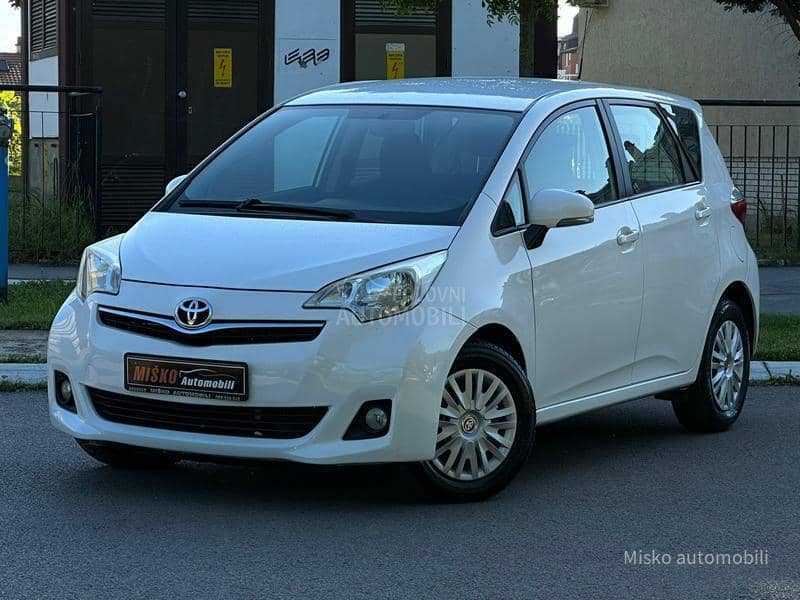 Toyota Verso-S 1.4 D Nav Kamera
