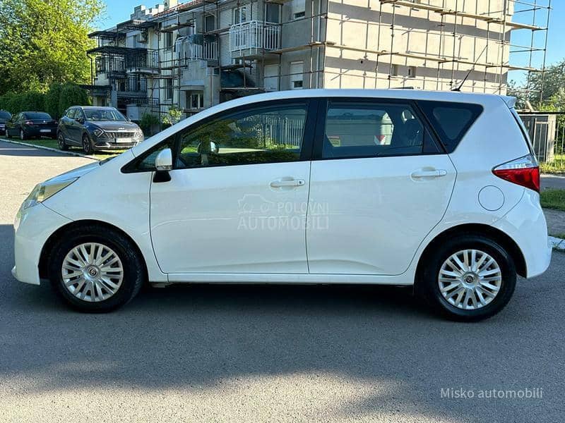 Toyota Verso-S 1.4 D Nav Kamera