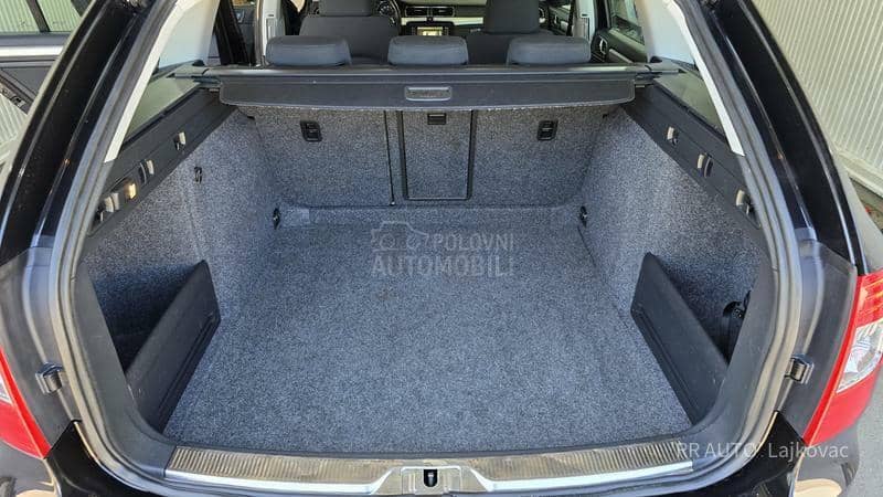 Škoda Superb 1.6 TDI N A V I