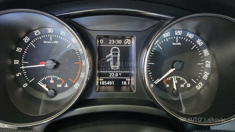 Škoda Superb 1.6 TDI N A V I