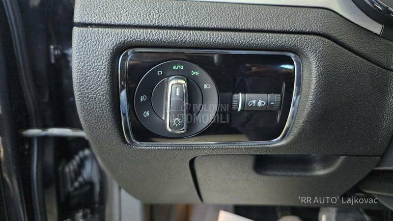 Škoda Superb 1.6 TDI N A V I