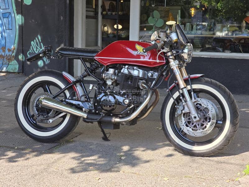 Honda CB400N Cafe Racer