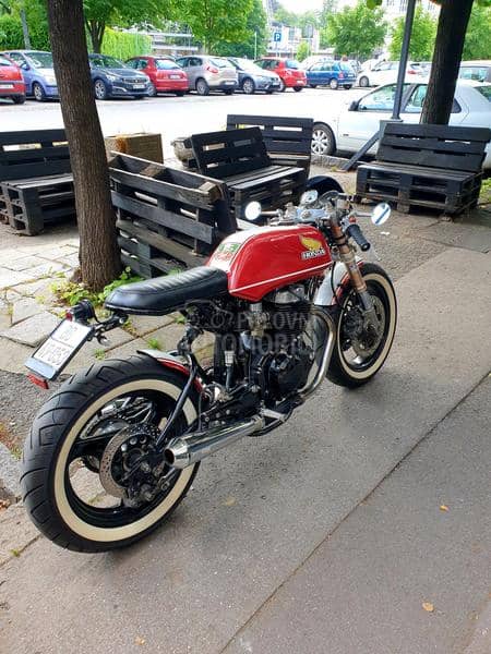 Honda CB400N Cafe Racer
