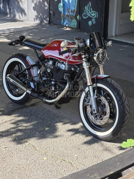 Honda CB400N Cafe Racer