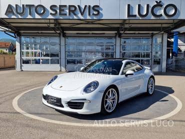 Porsche 911 Carrera 4