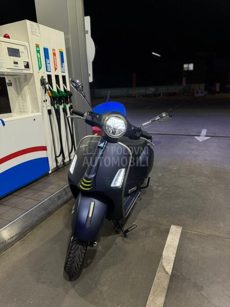 Vespa GTS Super Tech 300