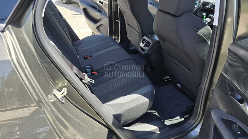 Peugeot 3008 1.5 HDI Allure T O P
