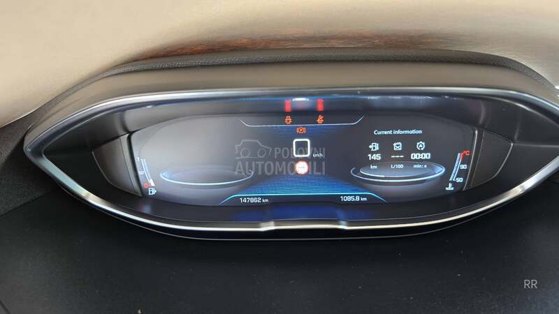 Peugeot 3008 1.5 HDI Allure T O P
