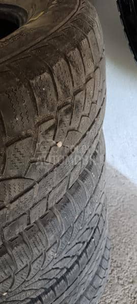 Bridgestone 235/65 R17 Sve sezone
