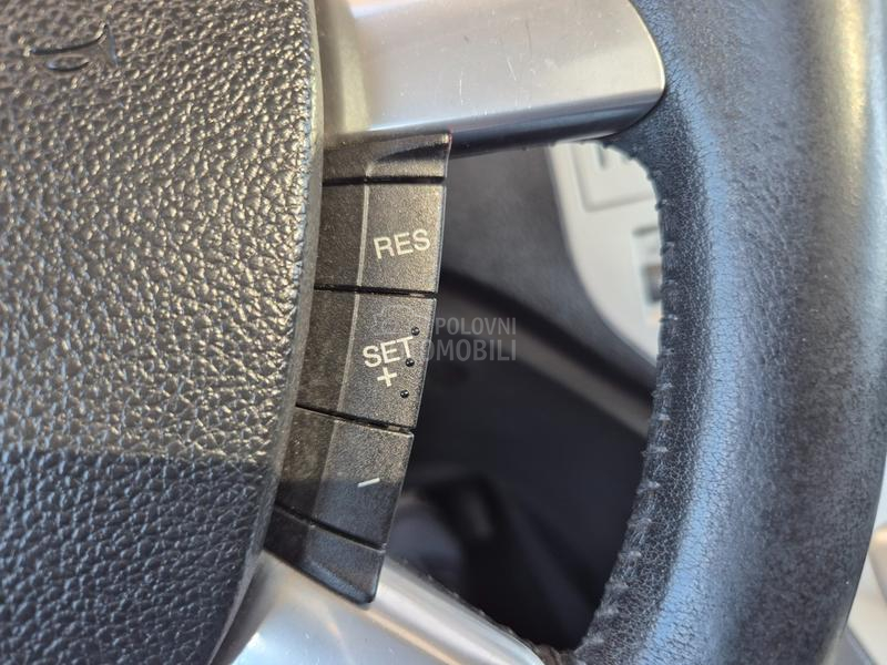 Ford Kuga 2.0 TDCI  TITANIUM