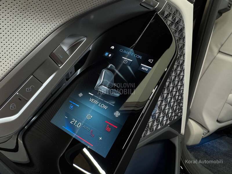 BMW M760e GRAN LUSSO SKYL TV