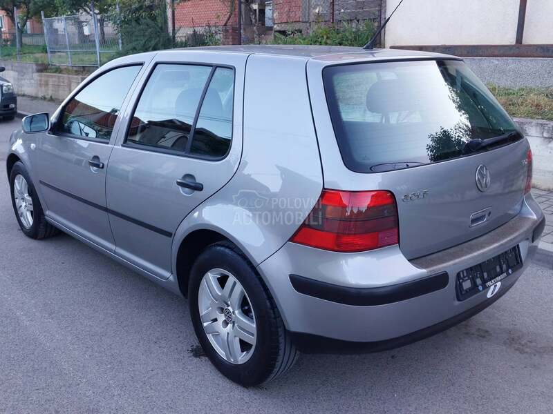 Volkswagen Golf 4 REZERVISAN
