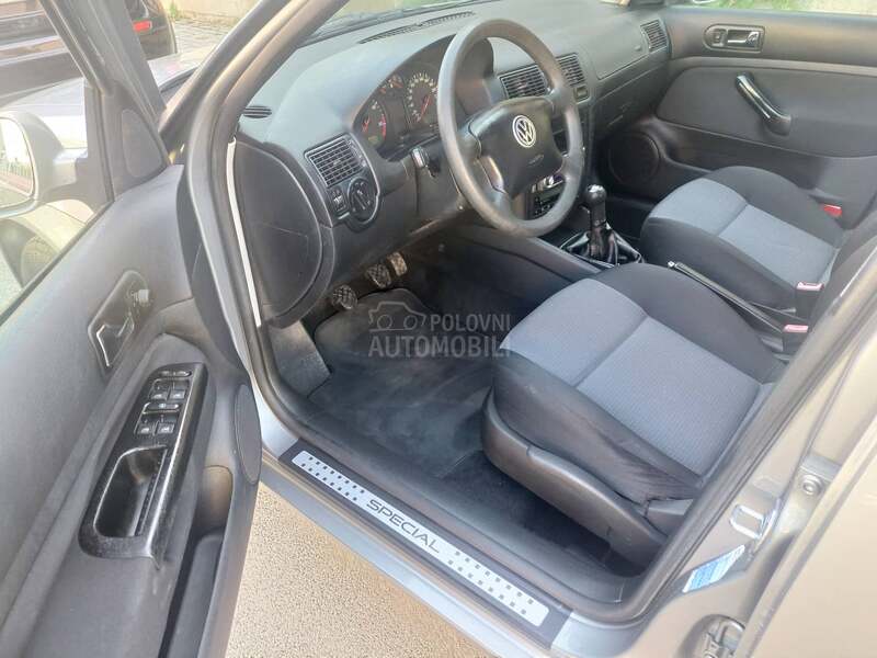 Volkswagen Golf 4 REZERVISAN